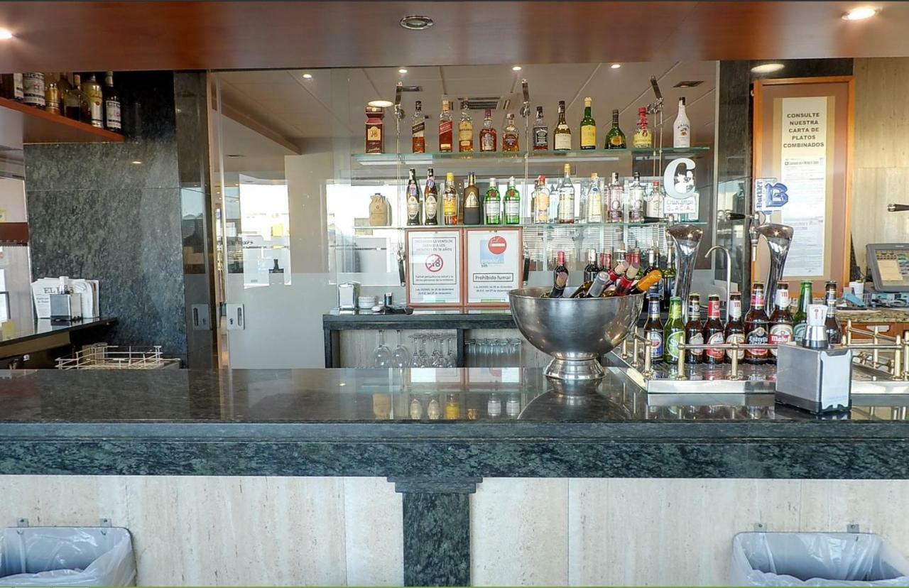 Hotel Moya Navalmoral De La Mata Extérieur photo