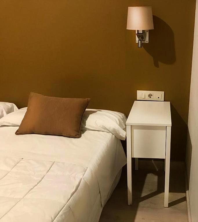 Hotel Moya Navalmoral De La Mata Extérieur photo